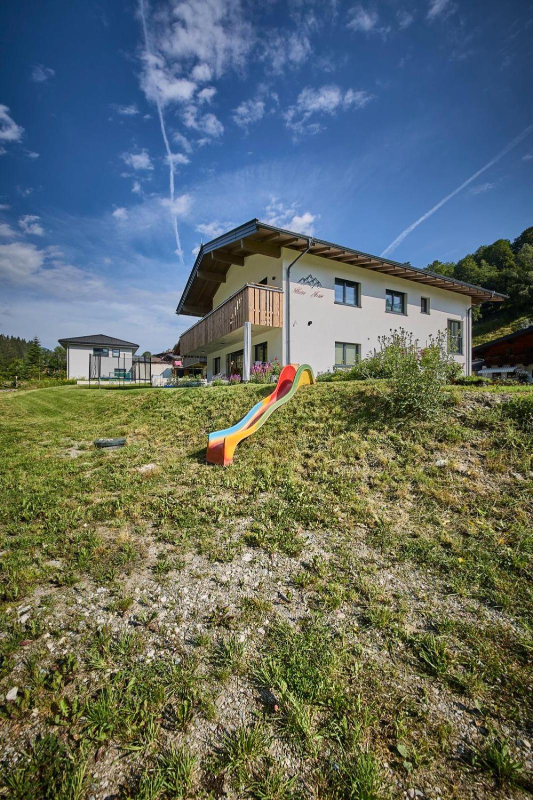 Haus Joan - Apartments Saalbach-Hinterglemm Exteriör bild